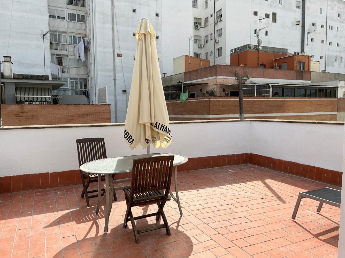Atico Triana Con Piscina Privada Lejlighed Sevilla Eksteriør billede